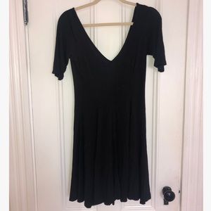 Black v neck dress